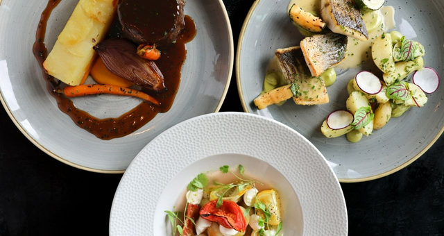 Couple dining in Kings Restaurant on a hotel break