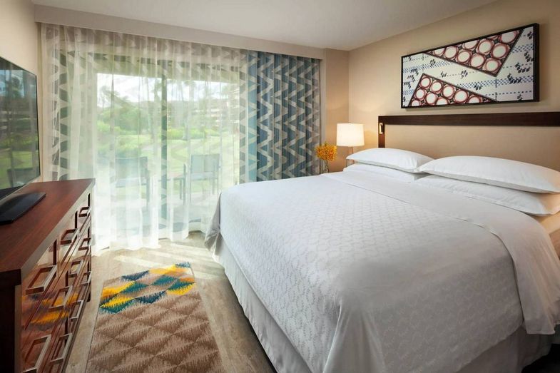 Sheraton Kauai Resort Villas king master.jpg