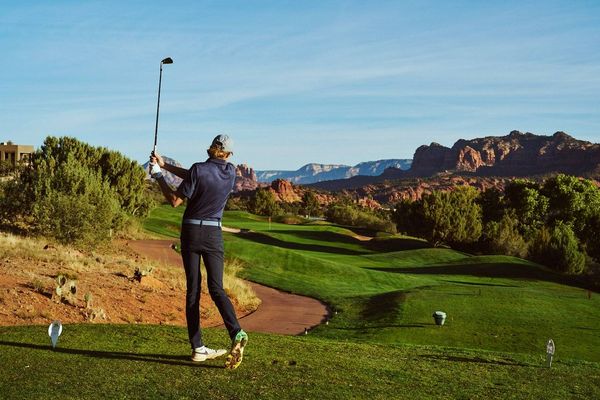 Hilton Sedona Resort at Bell Rock golfer.jpg