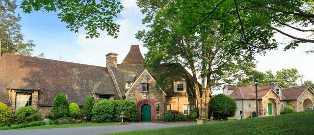 French-Manor-Inn-Exteriors-Facade-b-1.jpg