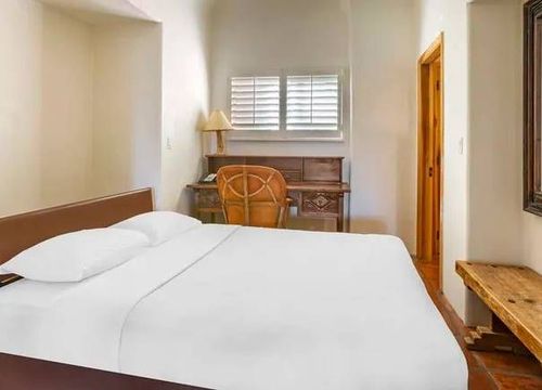 Rancho Manana king.jpg