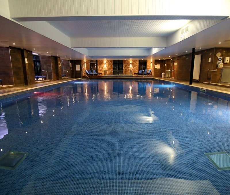 Pool and Wellness Suite