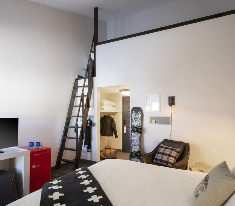 Ptarmigan-accommodations-room-suite-loft.jpg