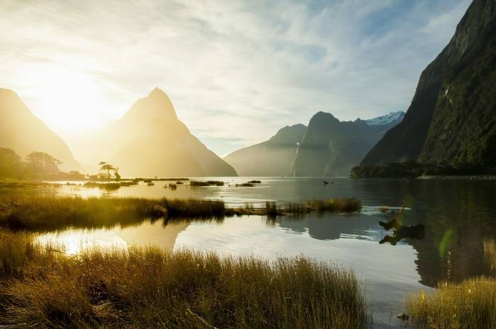 Milford Sound, New Zealand Shutterstock 352395911