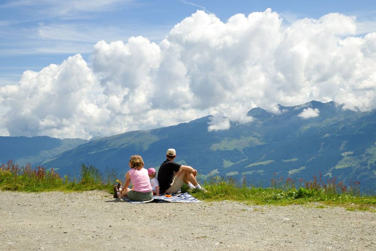 Austria - Mayrhofen - Family -AdobeStock_68721568.jpeg