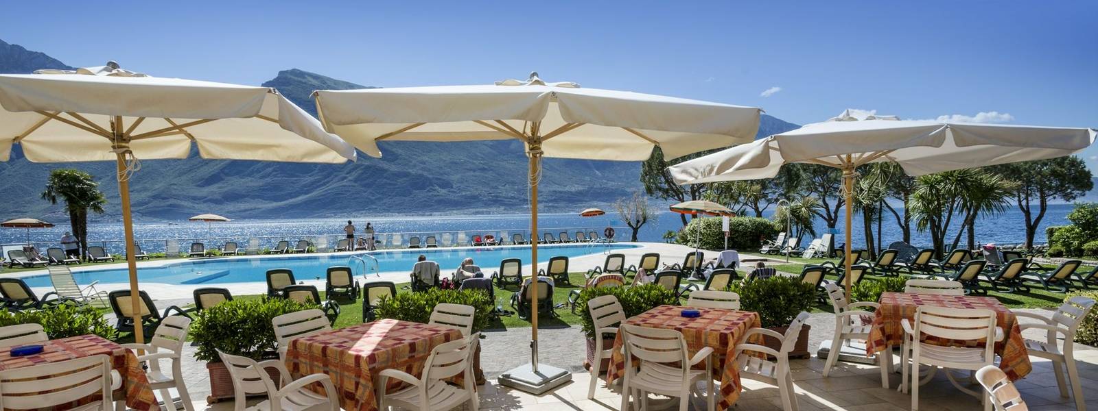 Italy - Lake Garda - Hotel du Lac -H. D. L. Piscina 010.jpg