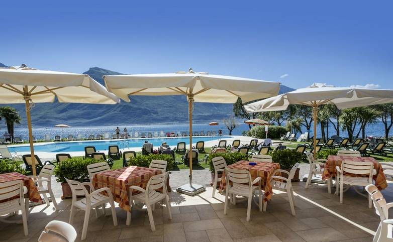 Italy - Lake Garda - Hotel du Lac -H. D. L. Piscina  010.jpg