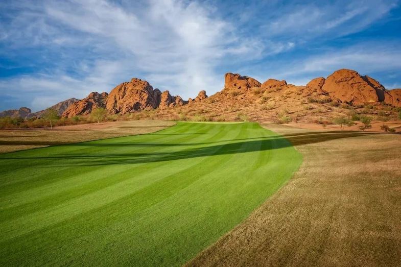 Scottsdale Marriott Old Town papago golf.jpg