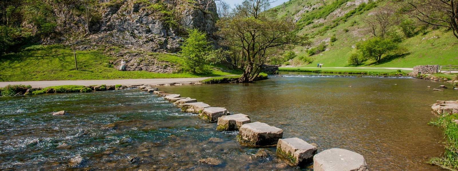 england derbyshire peak district national park valley of the river dove dovedale