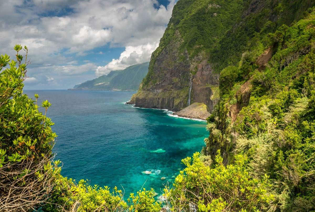 Madeira shutterstock_1163162077.jpg