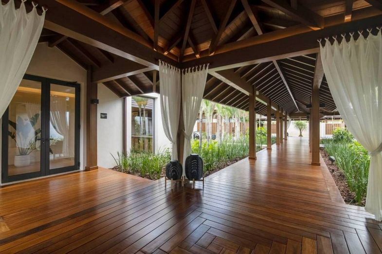 casa de campo resort spa walkway.jpg
