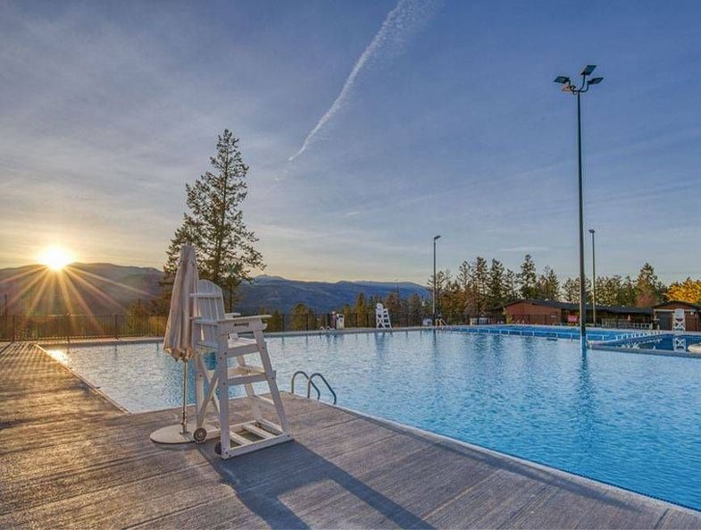 Fairmont Hot Springs pool 3.jpg