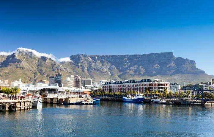 cape town v&a waterfront and table mountain cape town v&a waterfront and table mountain