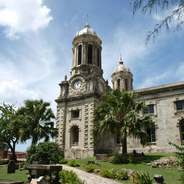 Antigua-colonial building-brighton-pereira-unsplash.jpg