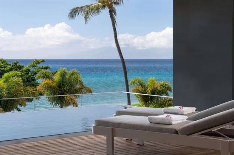 The Westin Maui Resort & Spa, Kaʻanapali spa relaxation lounge.jpg