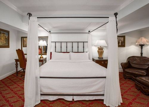 Casa Monica Resort & Spa, Autograph Collection suite.jpg