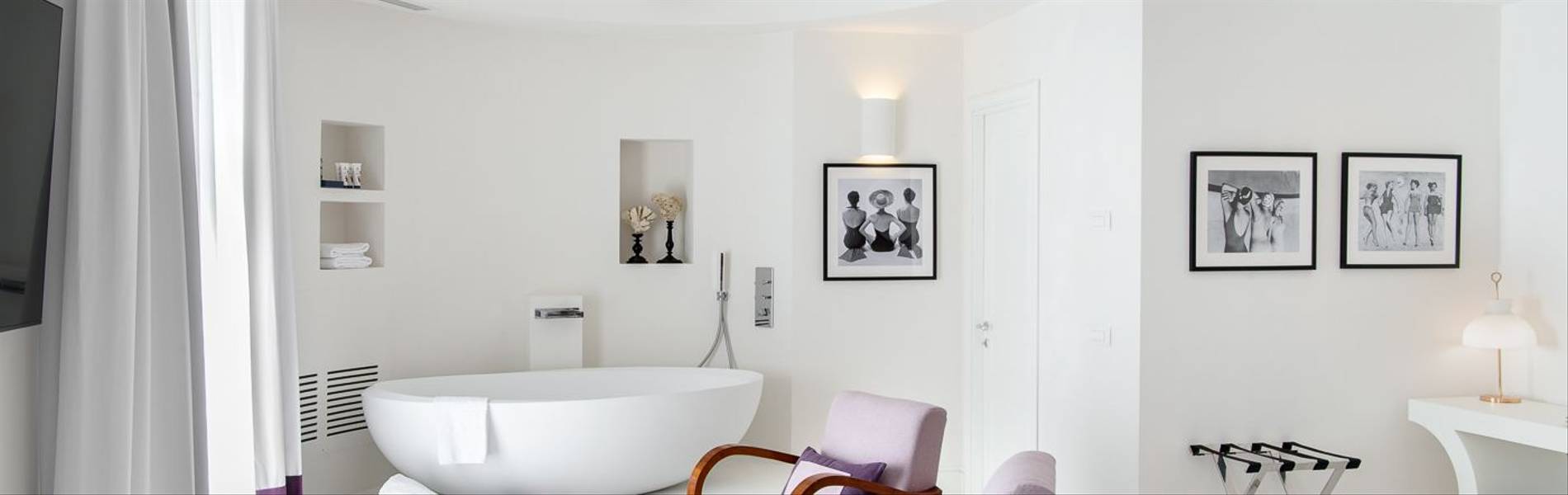 Junior Suite Deluxe 2.jpg