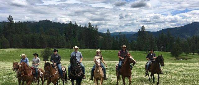 Red-Horse-Mountain-Ranch-Horses-Group-Ride-with-Guests.jpg