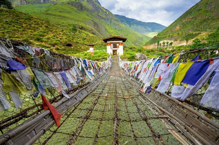 Trekking in Bhutan shutterstock_486227782.jpg