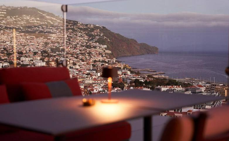 The Baia Views R-restaurant_102686544.jpg