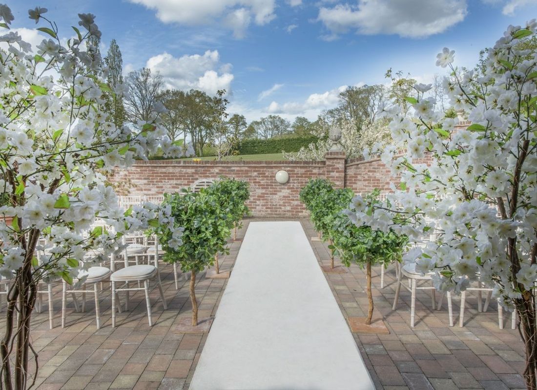 Outdoor wedding space in Hampshire