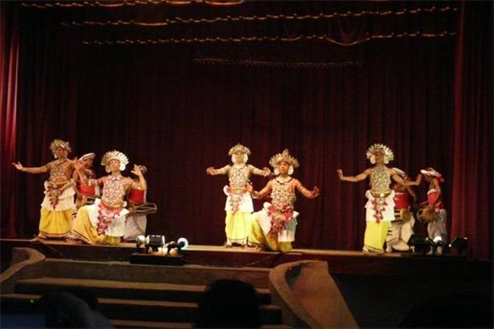 Performance of traditional dancing at Kandy (Rajan Jolly)
