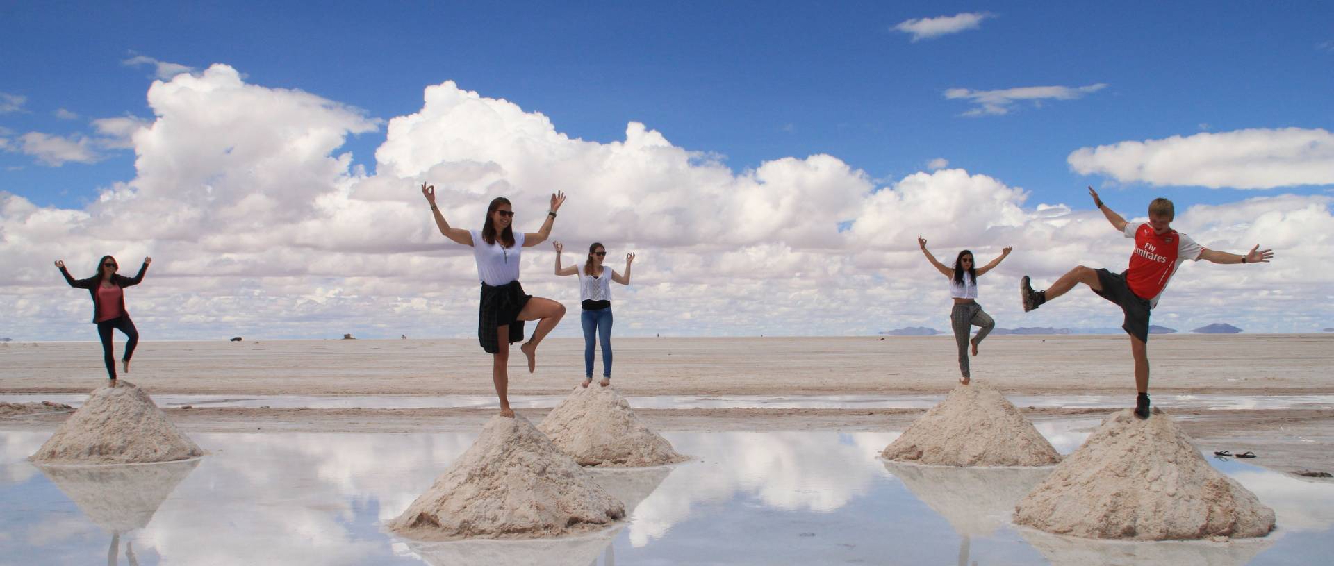 Group Salt Flats Photo Standing On Salt Mounds Group Pics Uyuni Bolivia 03 2015 (1)