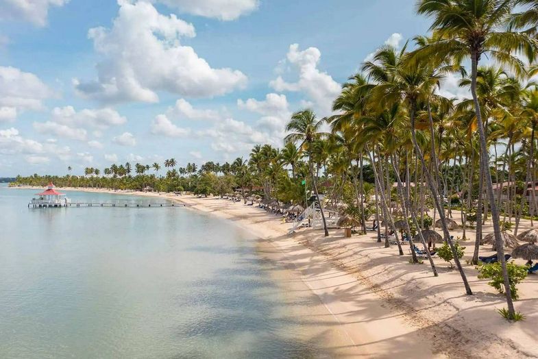 Bahia Principe Luxury Bouganville beach.jpg