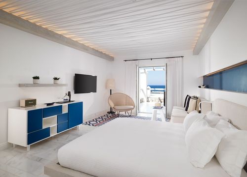 mykonos-riviera-hotel-GLAM JACUZZI RETREAT.jpg