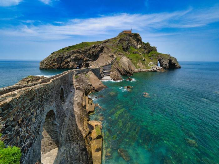 San Juan de Gaztelugatxe Causeway and Island shutterstock_2679297369.jpg