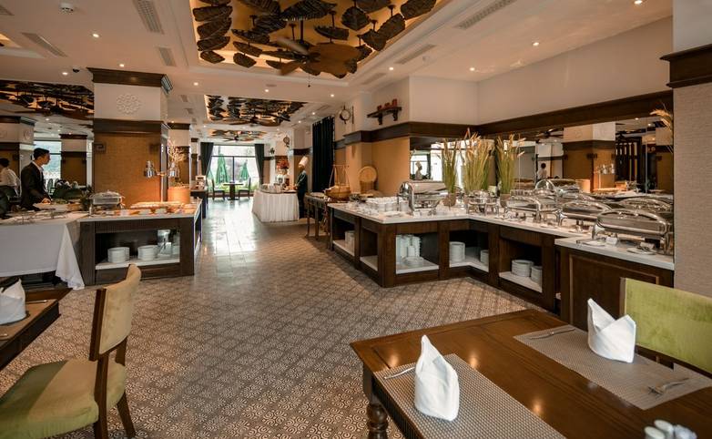 Hidden charm dining room.jpg