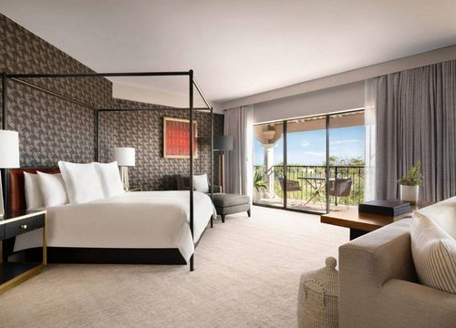 Fairmont Scottsdale Princess king suite canopy.jpg