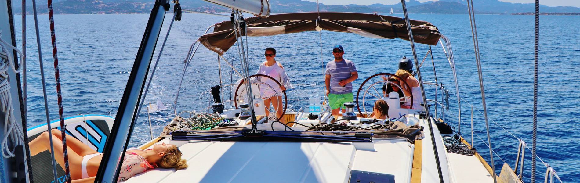 bareboat luxury yacht charter