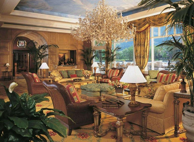 The Broadmoor-Lounge _ Entrance.jpg