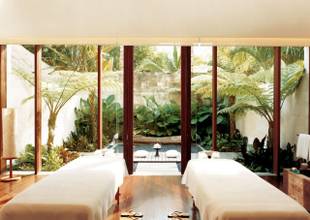 COMO-Shambhala-double-treatment-room-Ojas.jpg