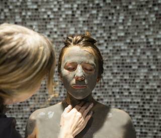 YO1-Health-Resort-spa-Mud-therapy.jpg