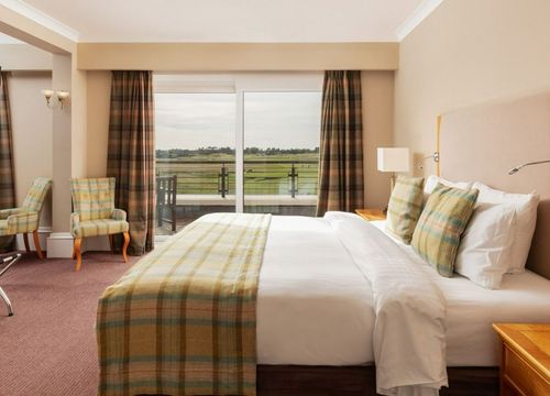 The Carnoustie Golf Hotel main suite.jpg