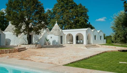 Charming Trulli Almadari