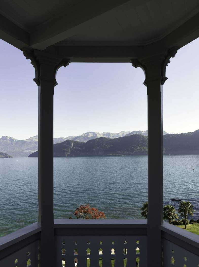 Chenot-Palace-Weggis-Suite-Balcony-Lake-View-cFabriceFouillet.jpg