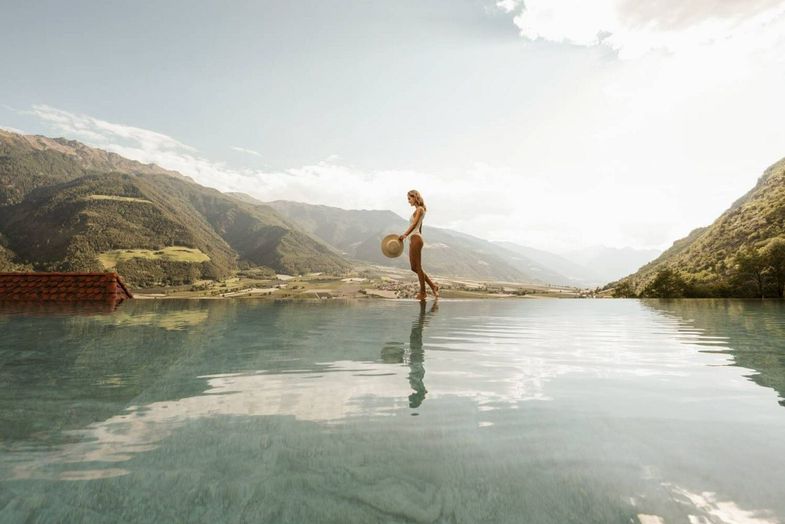 Preidlhof New Sky Infinity Sports Pool - Armin Terzer.jpg