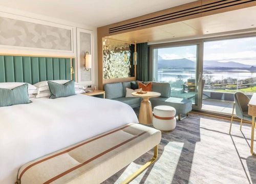 The Europe Hotel & Resort premier king.jpg