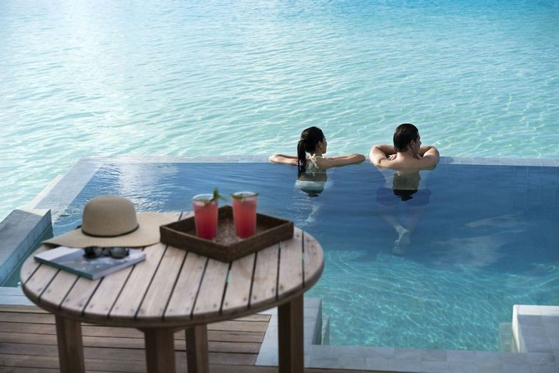 Anantara Dhigu Maldives Resort-Infinity pool.jpg