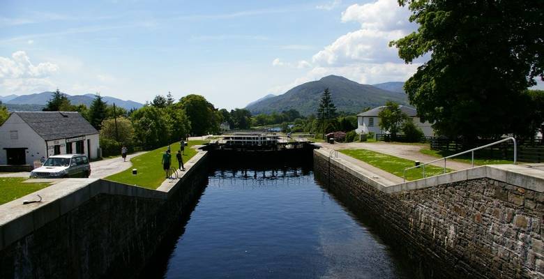 Caledonian Canal Guided Walking Holiday