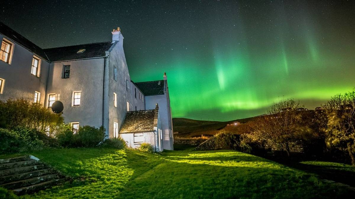 Orkney & Shetland - Busta House Hotel - Busta Northern Lights.jpg