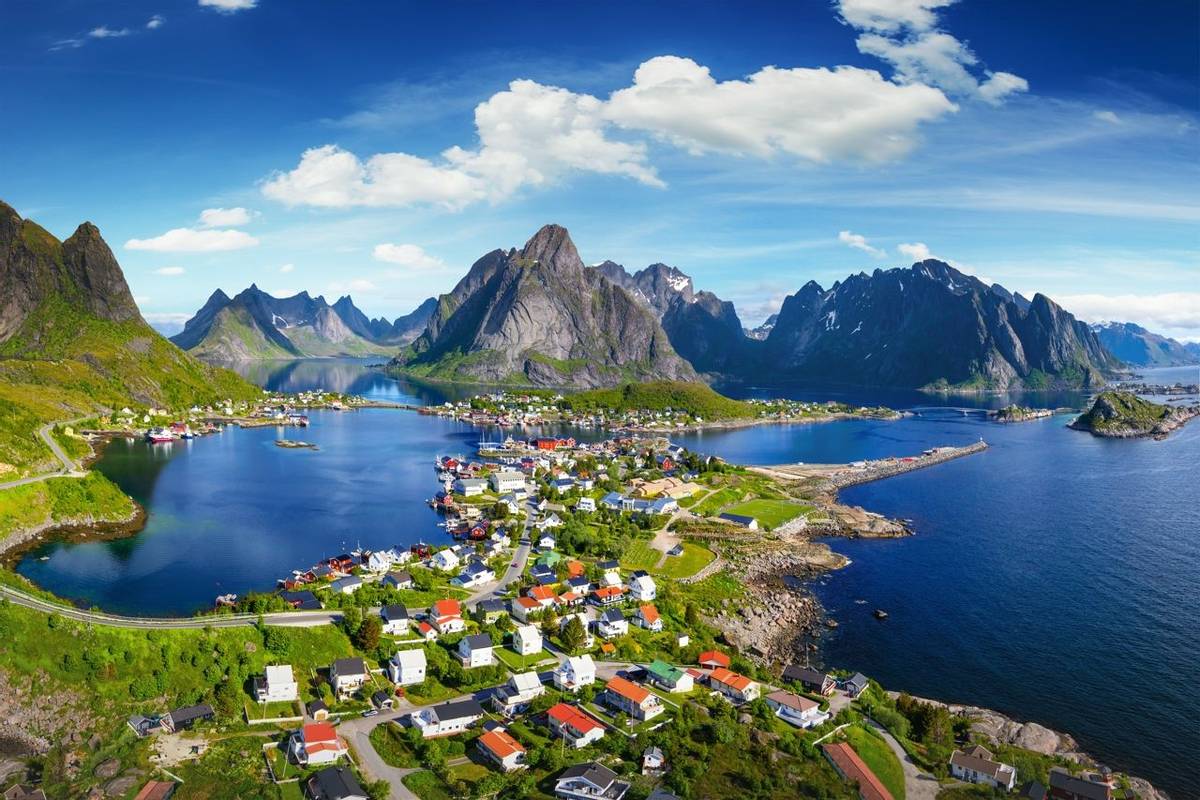 Lofoten, Norway Shutterstock 382716112