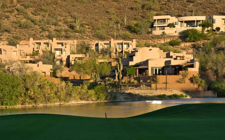 Inn at Eagle Mountain exterior 2.jpg