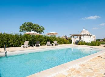 cv093_trulli_with_pool_puglia_trulli_di_bacco_003.jpg