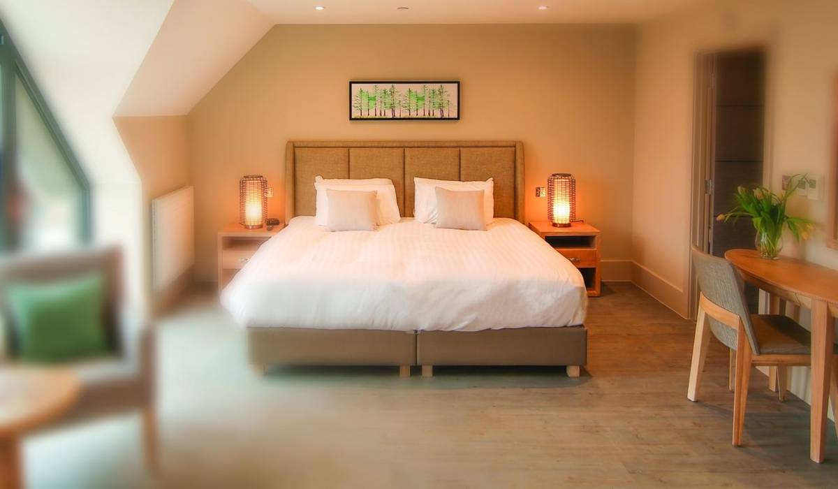 3 Bed Apartment-bedroom.jpg