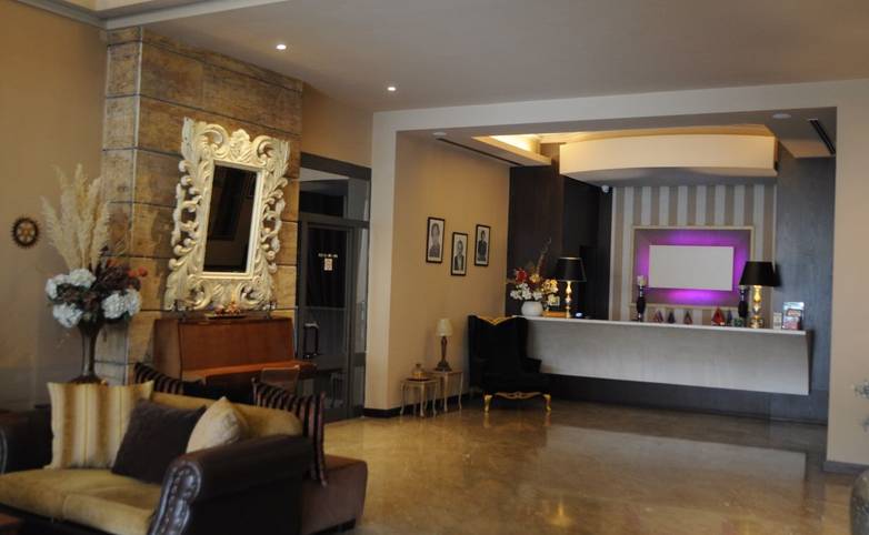 Hotel Doro City Reception.jpeg