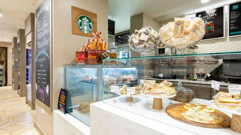 Marriott's Ko Olina Beach Club marketplace.jpg